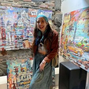 Meet your Posher, Eva